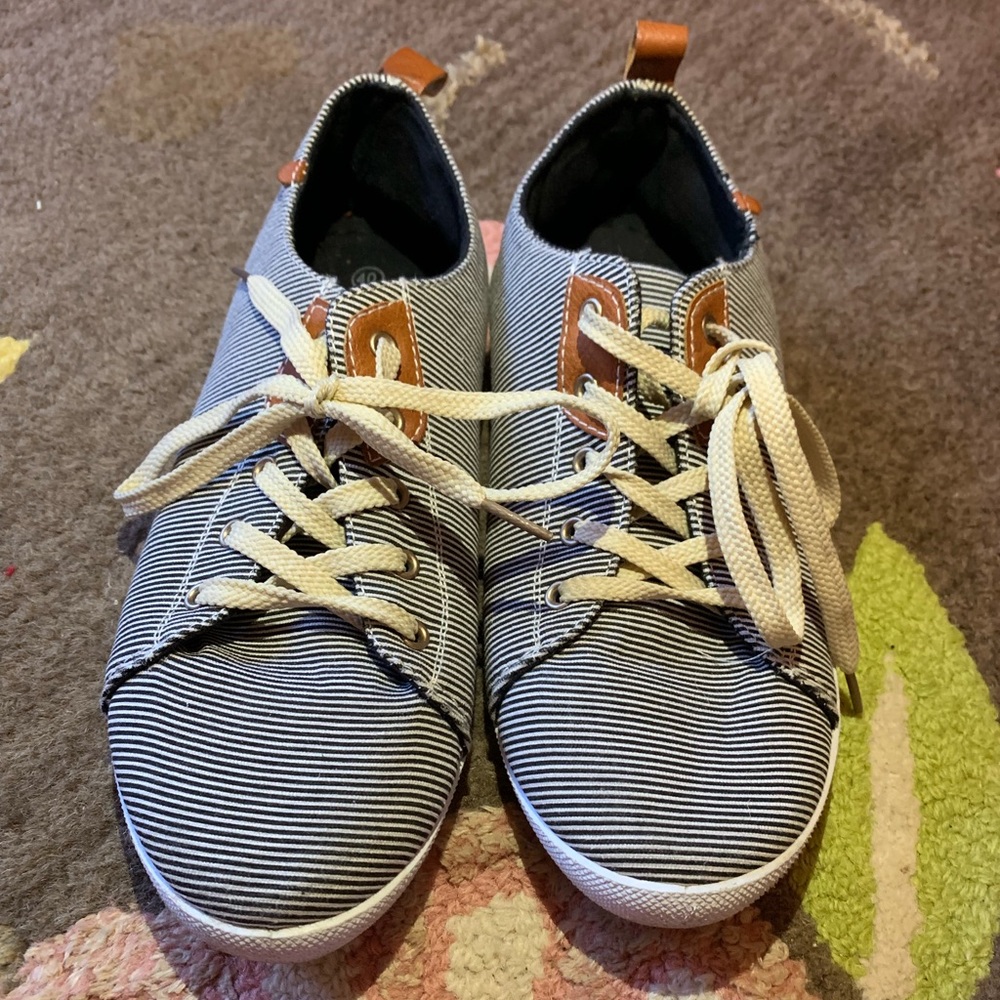 Pinstriped Fashion Sneaker